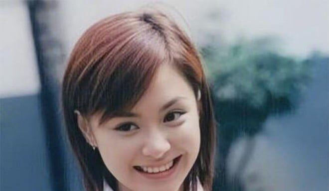 The Pearl of Hong Kong: Unveiling the Timeless Beauty Secrets of a Former Celebrity