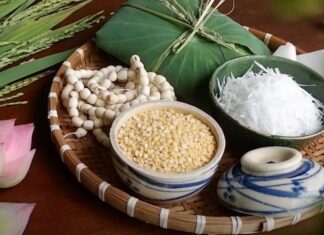 “A Tasty Treat: Unveiling the Secrets of Hanoi’s Xoi Com”