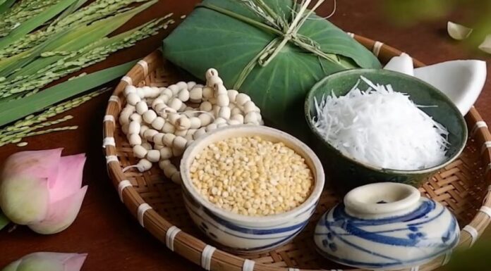 “A Tasty Treat: Unveiling the Secrets of Hanoi’s Xoi Com”