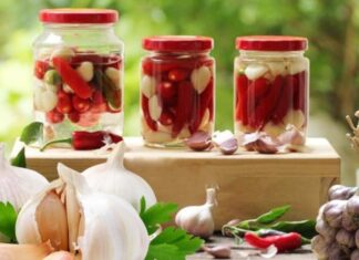 The Ultimate Guide to Preserving Garlic: Achieving the Perfect Crisp White Cloves that Last