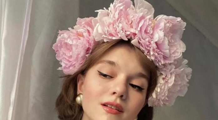 The Ultimate Guide to Adorning Yourself with Wealth and Romance: Gold or Pearls, Which is the Superior Choice?