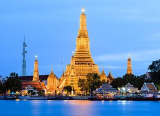 “Unveiling Thailand’s Hotspots with DJ Mie: A Tantalizing Journey through Bangkok’s Famed Del.”