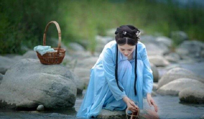 The Ancient Art of Laundry: Discover the Surprising Secrets of the Past that Outshine Modern Methods