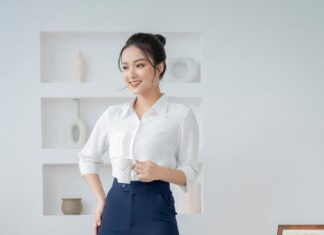 The Ultimate Style Guide: Mastering the Art of Flawless Dressing with the Hottest Trouser Trend