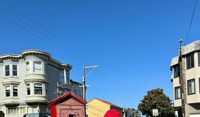 The Ultimate Style Guide: Jessica Jung’s 4 Tips for Rocking Jeans and Looking Your Best