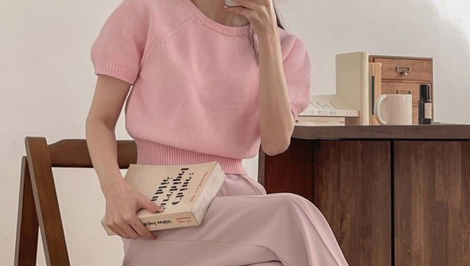 The Ultimate Style Guide: 4 Effortless Ways to Rock Wide-Leg Pants