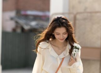 The Ultimate Guide to Summer Styling: 4 Ways to Wear Your Shirt with a Fashionable Twist