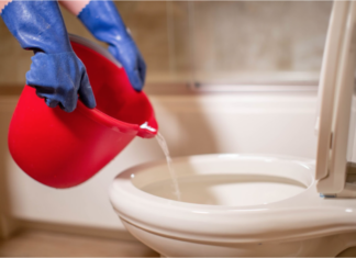 Unclog Your Toilet in a Flash: Get Things Flowing Smoothly in Just 5 Minutes, No Plumber Needed