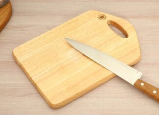 The Ultimate Guide to Wooden Cutting Board Care: Keep it Mold-Free and Long-lasting