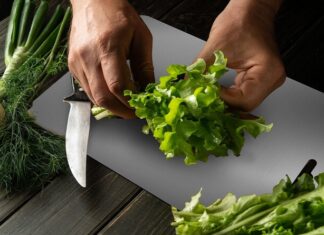 Is Plastic Cutting Board a Health Hazard?