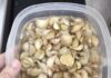 The Secret to Peeling Tiny Cloves of Garlic: A Quick and Easy Method That Will Have Your Kids Fighting to Help