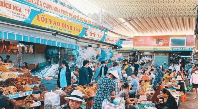 The Ultimate Guide to Da Nang’s Delicious and Affordable Street Food Markets: A Tasty Adventure from Just 8,000 VND!