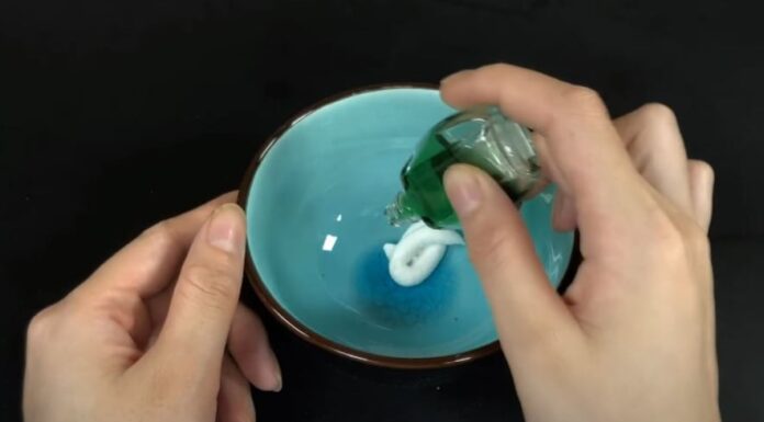 “The Magic Mix: Unlocking the Power of Essential Oils and Toothpaste”