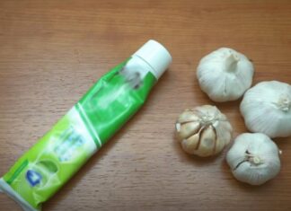 The Magic of Garlic and Toothpaste: A Powerful Blend for a Common Household Problem.