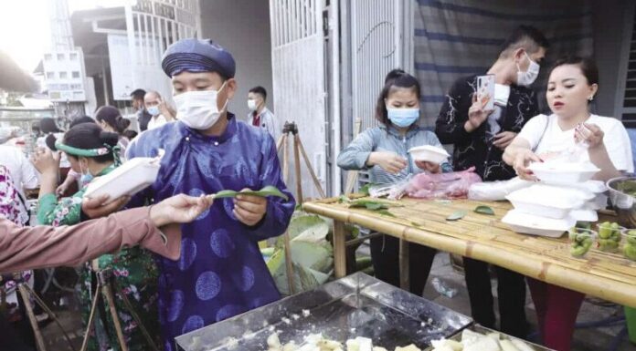 Shop Till You Drop in Tay Ninh, Using Leaves Instead of Money