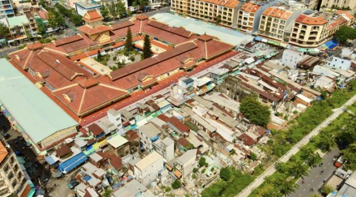 The Century-Old Market in the Heart of Saigon: From a Chinese Enclave to the City’s Bustling Epicenter