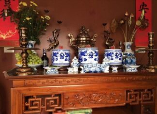 The Perfect Altar: 3 or 5 Cups of Water?