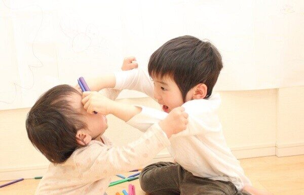 Is Forcing Your Child to Forgive Your Mistakes the Best Option? Expert Reveals 5 Ways for Kids to Resolve Conflicts with You