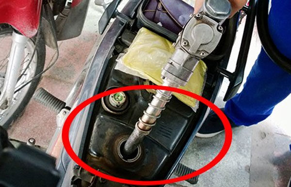 The Magic of Filling Up Your Gas Tank: 4 Smart Tips to Save You a Fortune