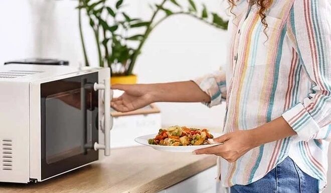Why Are Microwaves Falling Out of Favor in the Kitchen?