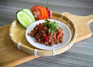 The Ultimate Guide to Making Delicious Shrimp Paste with Meat, a Perfect Side Dish for Any Meal