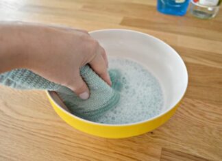 8 Super-Fast Wall Cleaning Hacks to Remove Stubborn Stains