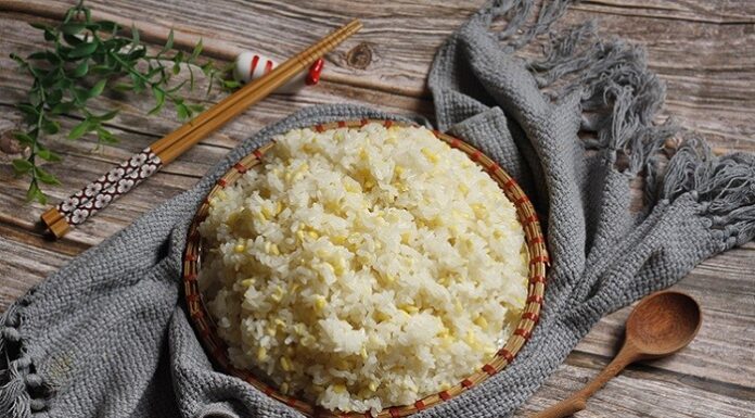 The Ultimate Guide to Mastering Sticky, Delicious Rice with an Electric Rice Cooker