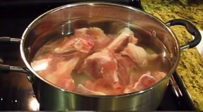 The Ultimate Guide to Bone Broth: Unlocking the Nutritional Powerhouse