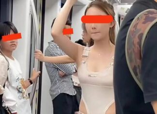 The Girl’s Tight-Fitting Outfit Reveals an Unflattering Aspect in Public, Causing a Stir and Inviting Criticism.