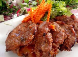 Mastering the Art of Charcoal-Style BBQ at Home: Secrets to Tender, Juicy Grilled Meat