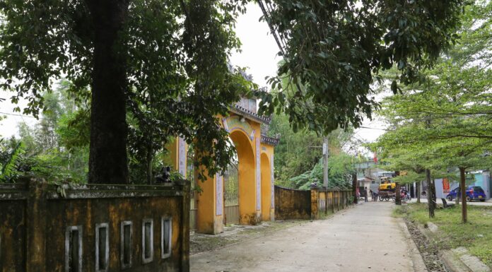 The Timeless Charm of a Centuries-Old Village Amidst Urban Modernity