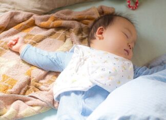 The Three Sleeping Positions That Impact a Child’s Appearance and Intelligence: A Warning for Parents