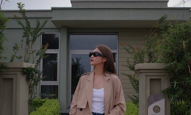 The Ultimate Guide to Dressing Like a Pro: Unlocking the Secrets to Khả Ngân’s Timeless and Polished Style