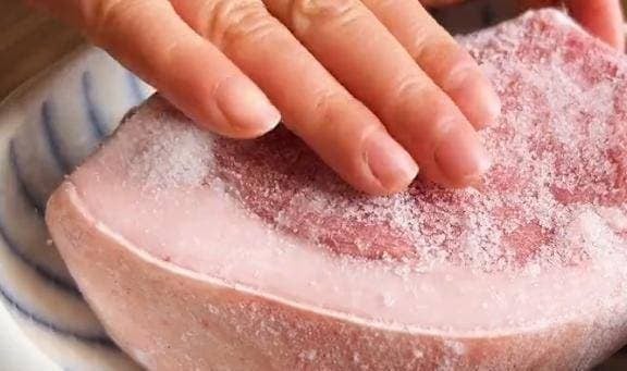 The Ultimate Guide to Defrosting Meat: Get Tender, Fresh Results in Just 5 Minutes