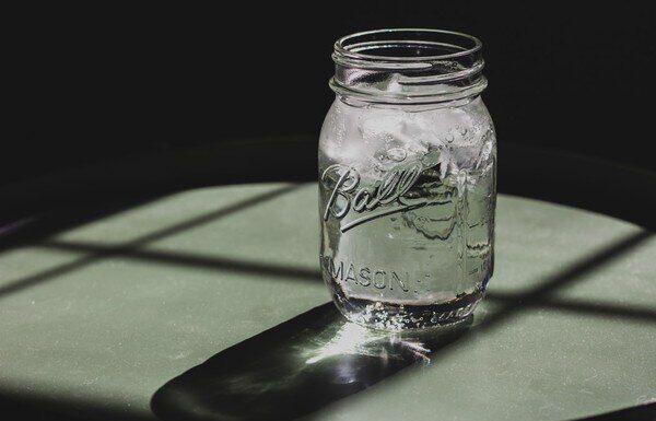 The Five Habits to Keep in Your 20s and 30s for a Decade of Youthful Vibrance.