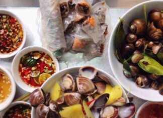 The Tiny Food Market: A “Snack Paradise” Hidden in Hanoi’s Heart, Famous Among Students