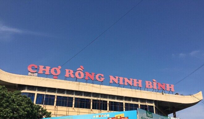 The Ancient and Renowned: Ninh Binh’s 200-Year-Old Bustling Marketplace