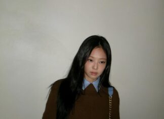 The Ultimate Guide: 5 Ways to Style a Sweater Like a Fashion Pro