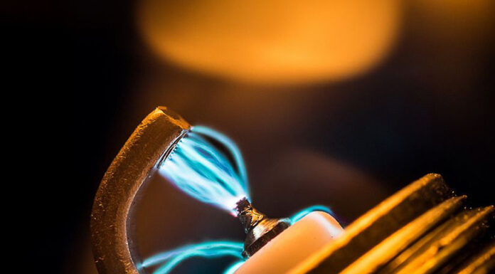 Signs That Your Car’s Spark Plugs Need to Be Replaced ASAP