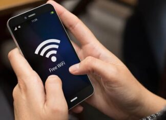 The Phone’s Secret Button: Free Wi-Fi Access Without the Password Hassle