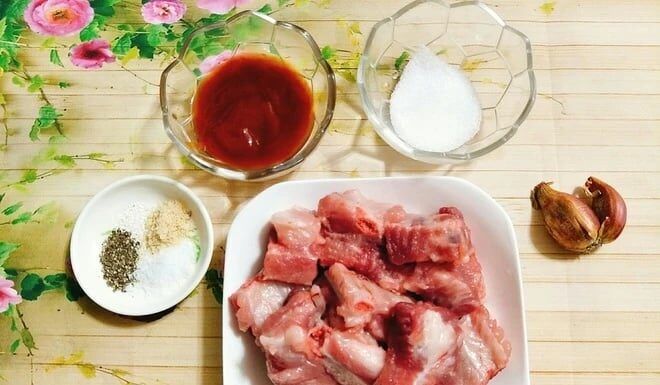 The Perfect Sweet and Sour Pork Ribs: A Tasty, Tangy, and Tender Treat