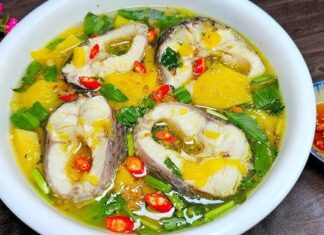 The Perfect Sour and Spicy Snakehead Fish Soup: A Delicious Vietnamese Dish That You’ll Never Get Tired Of
