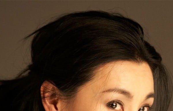 The Secret to the Cbiz Beauty Goddess’s Age-Defying Skin: Her Unique Approach to Eating Eggs and Drinking Water