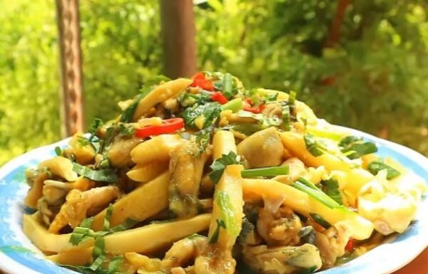 The Ultimate Guide to Stir-Frying Bamboo Shoots with Frog: A Delectable Delicacy