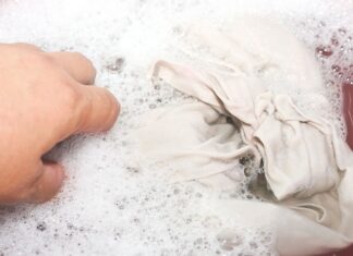 8 Tips to Brighter Whites for the New School Year