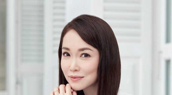 The Ageless Beauty of the ‘The Return of the Condor Heroes’ Fame Shares Her 3 Simple Secrets to Luscious, Thick Hair.
