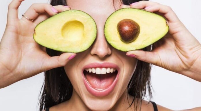 5 Foods for Glowing, Youthful Skin Without the Need for Cosmetics
