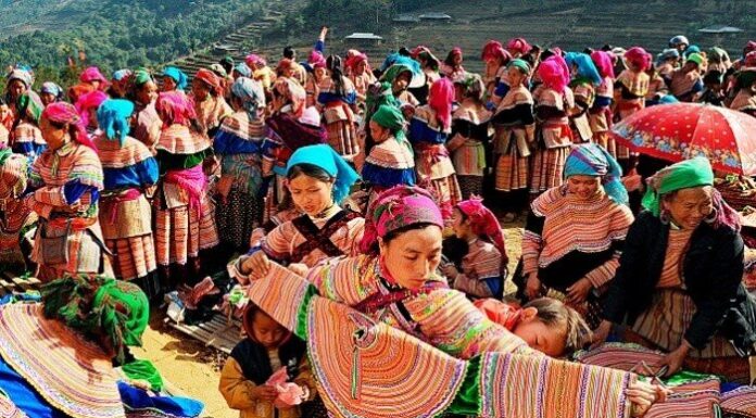 The Ultimate Guide to Ha Giang’s Unique “Cho Lui” Market: Why Bargaining is a Big No-No for Shoppers