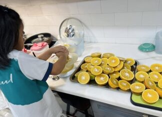 The Most Prolific Mom at VTV: Daughter Squeezes 4kg of Oranges Alone, a Sweet Gesture That Leaves a Lasting Impression