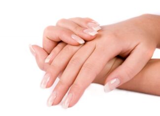The Ultimate Guide: 5 Simple Tips for Stronger, Healthier Nails at Home